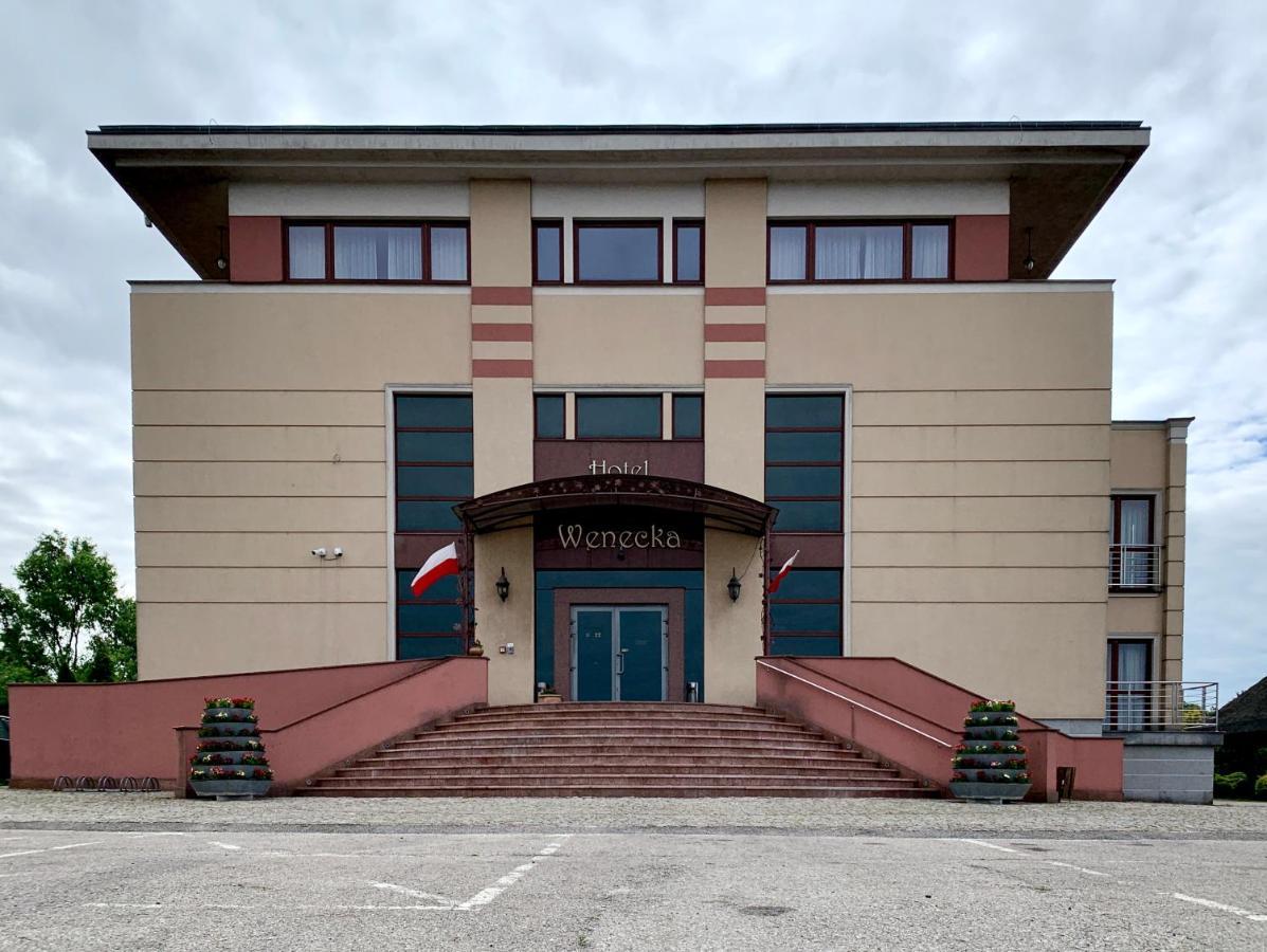 Hotel Restauracja Wenecka Klobuck Exterior foto